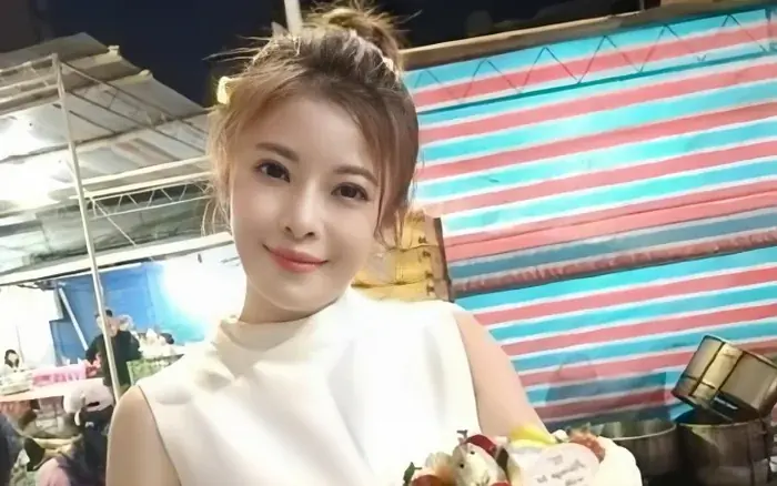 Nữ ca sĩ 44 tuổi bị bạn trai cũ gài bẫy, ép ký giấy nợ hàng trăm triệu đồng