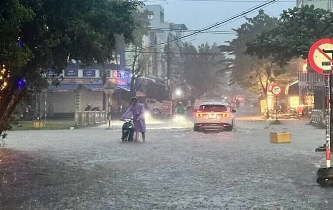 Cảnh báo 4 tỉnh thành có mưa to đến rất to, thời tiết nguy hiểm trong 6 giờ tới