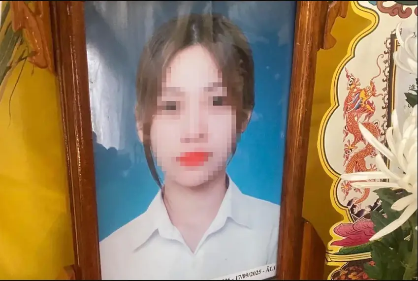 Thi thể cô gái bị bỏ bao trôi sông: Nạn nhân nghi là người Nghệ An