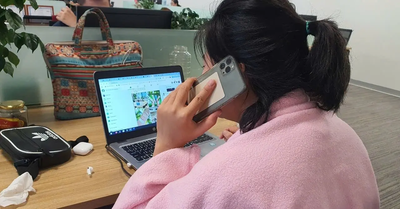 Cô gái ở Hà Nội thực hiện 8 lần chuyển 500 triệu đồng vào dự án của ngân hàng, lần thứ 9 quay xe báo công an