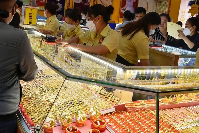 Giá vàng hôm nay 27/11/2025: SJC vọt tăng 3 triệu đồng, thế giới vẫn nóng