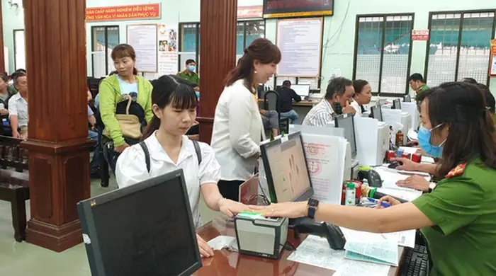 Từ nay đến hết 31/1/2025: Người sinh 3 năm này cần đổi thẻ Căn cước ngay để tránh bị phạt 500.000 đồng