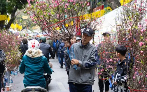 Vì sao dân mạng nói 'năm 2148 Việt Nam đón Tết Nguyên đán 2 lần'?