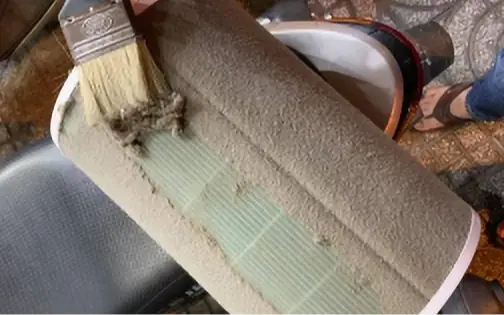 Cận cảnh bộ lọc không khí của một gia đình ở Long Biên: Không ngờ lại đến mức này!