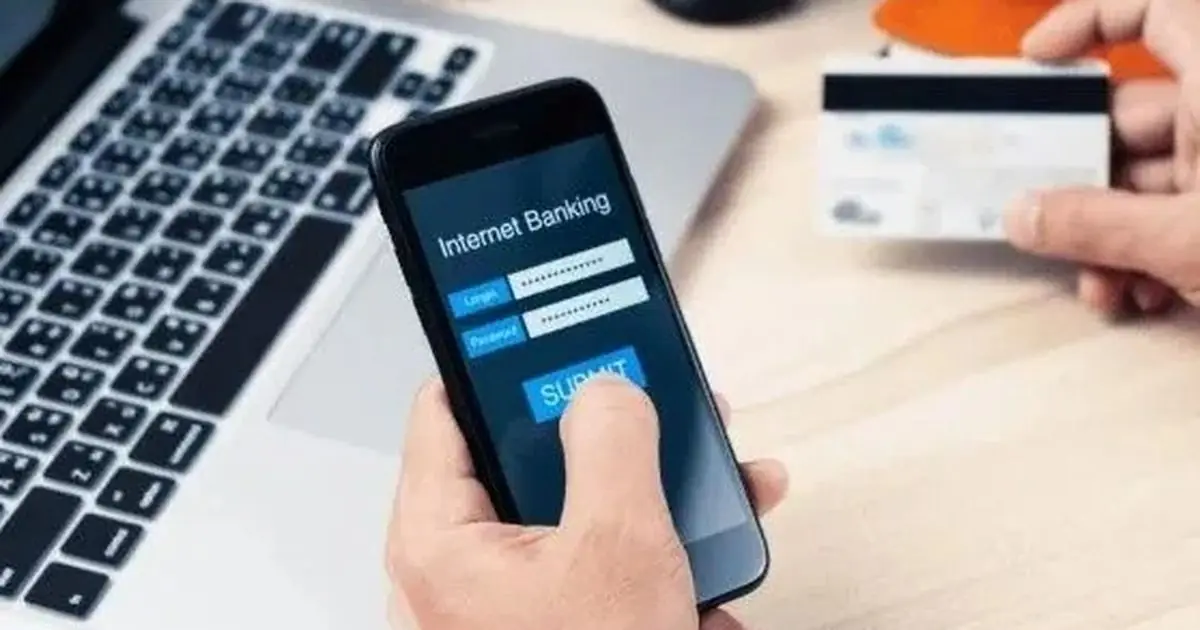 Tài khoản dư dưới 500.000 đồng/tháng bị thu phí quản lý từ 1/12/2025: thực hư thế nào?