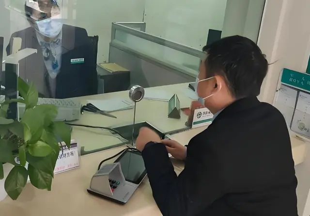 Người phụ nữ gửi tiết kiệm hơn 48 tỷ đồng, 4 năm sau đến rút thì được ngân hàng thông báo: “Tài khoản của chị không có đồng nào”