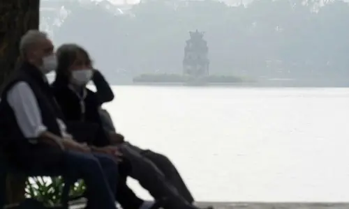 Hà Nội khuyến cáo người dân hạn chế ra ngoài khi không khí ô nhiễm