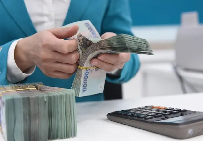 Nhân viên ngân hàng tiết lộ: 4 cách gửi tiết kiệm thông minh giúp lãi tăng thêm cả vài triệu, rất ít người biết