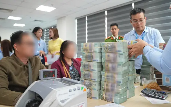 Hà Nội: Một hộ dân nhận hơn 400 tỷ đồng tiền đền bù dự án quảng trường Hồ Gươm