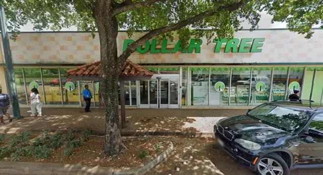 Thi thể nữ bác sĩ không áo quần được phát hiện trong tủ đông siêu thị