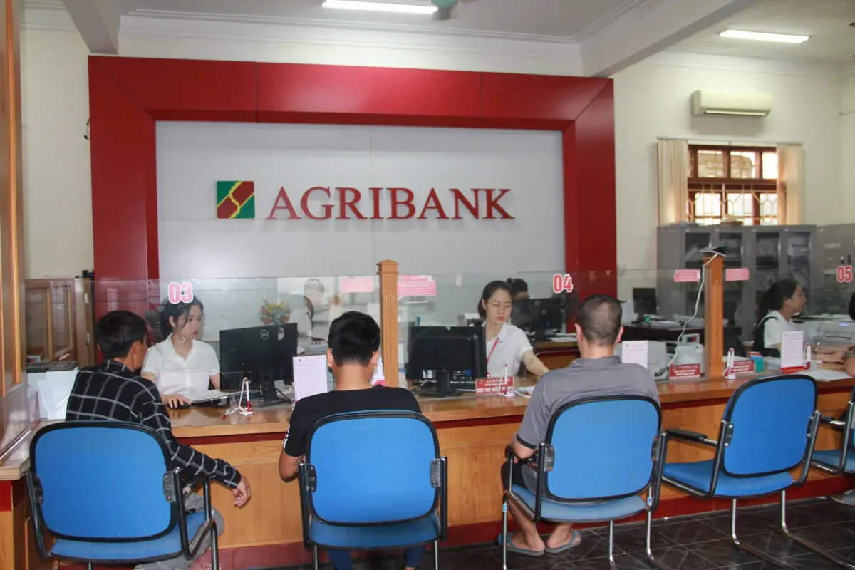 Từ 1/1/2026, 3 trường hợp bị ngân hàng Vietcombank, VietinBank, Agribank… ngừng giao dịch online