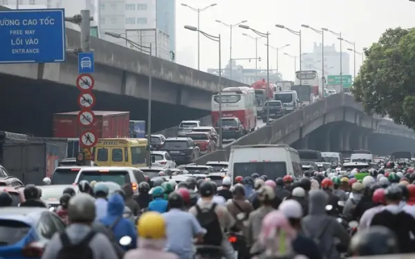 Hà Nội phân luồng giao thông dịp Tết Dương lịch 2026