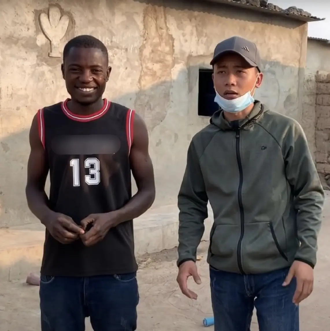 Team Châu Phi thông báo loại 1 thành viên ra khỏi nhóm gây sốc cuối năm