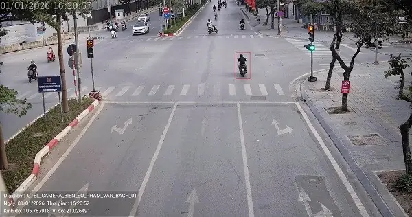 Phạt nguội nhiều chủ xe lỗi vượt đèn đỏ trong dịp nghỉ Tết Dương lịch