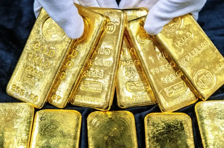 Cập nhật giá vàng sáng 10.1: Bật tăng khi dòng tiền tìm nơi trú ẩn