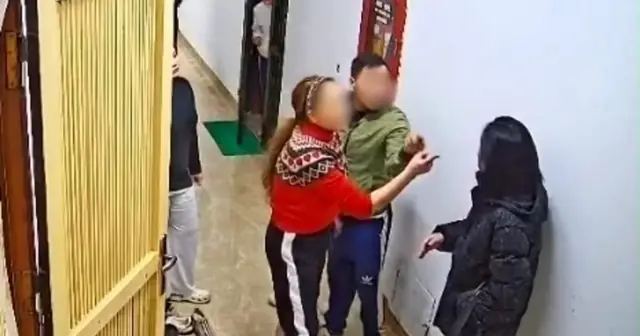 Cái kết đắng đầu tiên cho phụ nữ hành hung hàng xóm vì con trai bị tố sàm sỡ, thêm tình tiết gây phẫn nộ