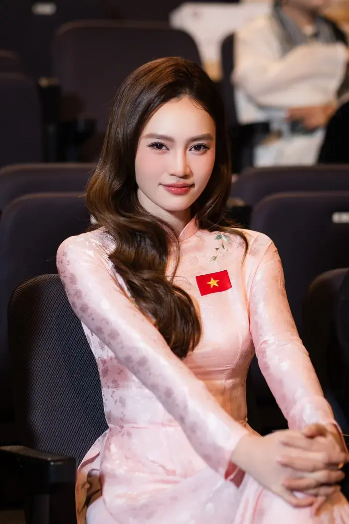 Khán giả vui mừng khi Ninh Dương Lan Ngọc ấn định ngày trọng đại