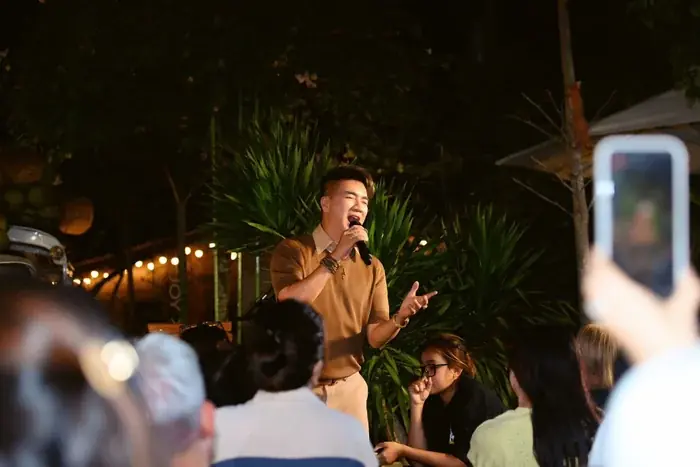 Đàm Vĩnh Hưng thông báo tạm dừng
