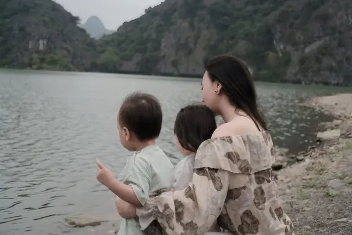 Phương Oanh tiết lộ cặp song sinh 'khủng hoảng tuổi lên 2'