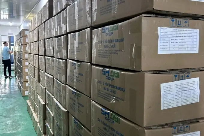 Thủ đoạn sản xuất dung dịch vệ sinh phụ nữ giả